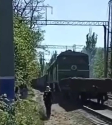 Оккупанты запустили из порта Мариуполя в Волноваху первый поезд - мэрия