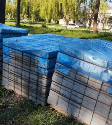 Де та за скільки у Франківську понижують тротуари для осіб з особливим потребами