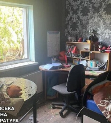 Унаслідок авіаудару РФ по Дергачах постраждали 9 людей, зокрема 8 дітей. ФОТОрепортаж
