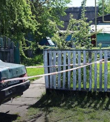 На Житомирщине в доме обнаружили погибших родителей и 7-летнюю дочь: что говорят в полиции