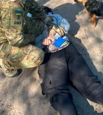 У Харкові затримали російського коригувальника, який шпигував за позиціями ЗСУ під виглядом прогулянок з собакою