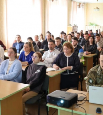 Студенти та викладачі Львівського університету природокористування зустрілися із «азовцями»