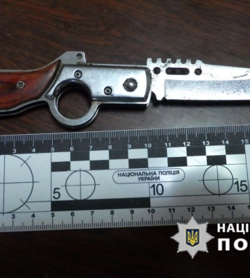 Вдарив ножем у живіт: у Городищі затримали зловмисника