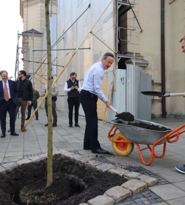 До Львова приїхав міністр закордонних справ Великої Британії Девід Камерон