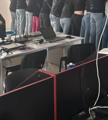Ліквідовано масштабний call-центр в Одесі, працівники якого викрадали кошти з банківських рахунків іноземців, - Нацполіція. ФОТОрепортаж