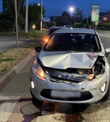 В Мелитополе две автоледи попали в ДТП, пострадавшую увезла скорая помощь 