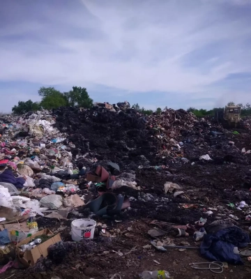 Впродовж попередньої доби вогнеборці загасили одразу дві пожежі на сміттєзвалищах