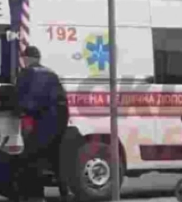 Жителька Ужгорода намагалася скоїти самогубство на вулиці у Львові