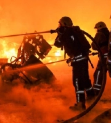 Росіяни здійснили масовану атаку шахедами на Харків, є постраждалі