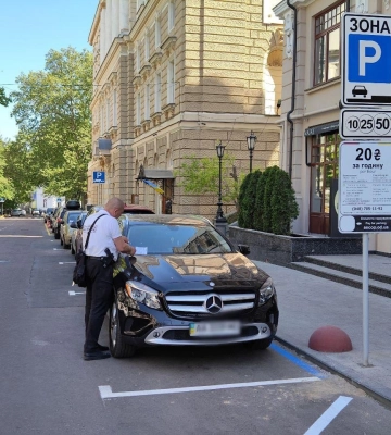 З 6 травня у провулку Чайковського в Одесі запровадять платне паркування