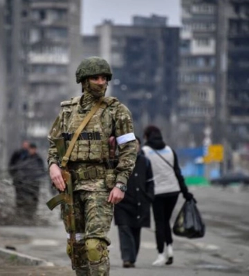 Загарбники намагаються прорвати оборону на Луганщині одразу з трьох боків, - Лисогор