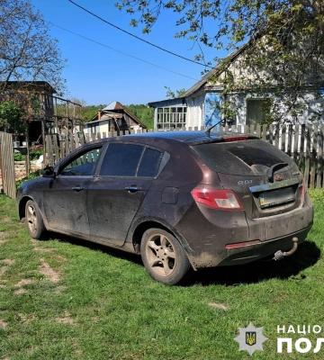 Катав друзів на чужому автомобілі: поліцейські оголосили підозру причетному до угону в Квітневій громаді