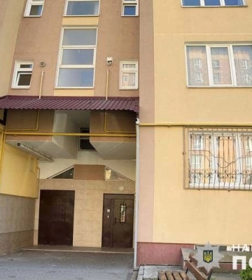 Лежав на підлозі і не дихав: у Тернополі до смерті побили чоловіка (ФОТО)