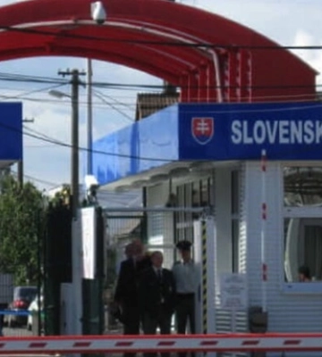На словацькому пункті пропуску "Вишнє Нємецьке" вийшов з ладу сканер, пропуск вантажівок зупинено