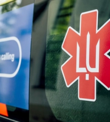 Дніпропетровській обласній станції переливання крові передали «швидку»