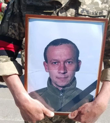 У Сумах попрощалися із захисником Сергієм Редькою