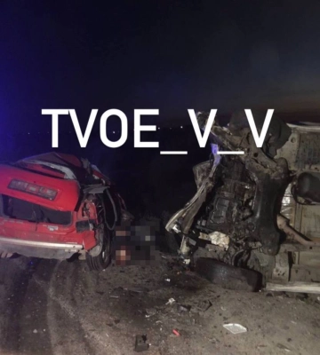 На Волині зіткнулися два авто та трактор, загинула людина. Відео