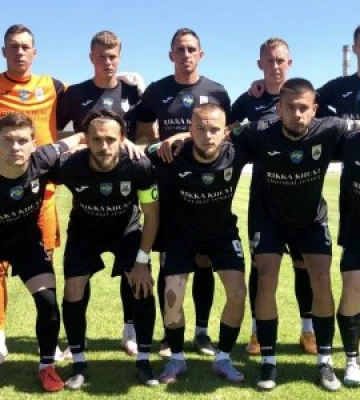ФК «Хуст» виграв поєдинок тривалістю чотири години