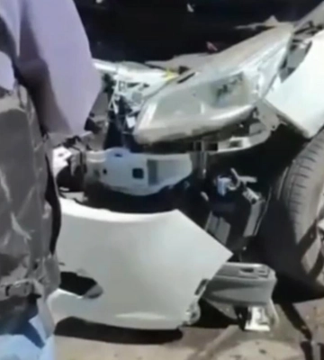 В Бердянську в автомобілі підірвали колаборанта 