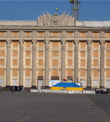 Російська армія вдарила авіабомбою по центру Харкова