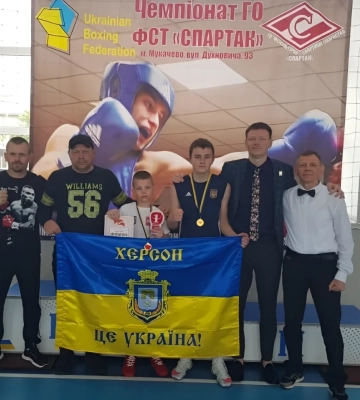 На Чемпіонаті з боксу спортсмени з Херсонщини вибороли першість 