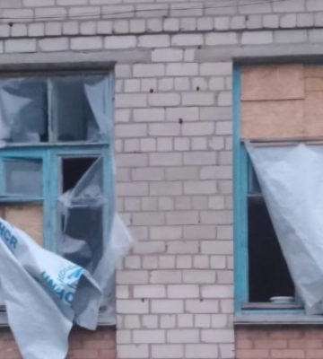 Росіяни обстріляли з важкої артилерії Нікополь, пошкоджена гімназія