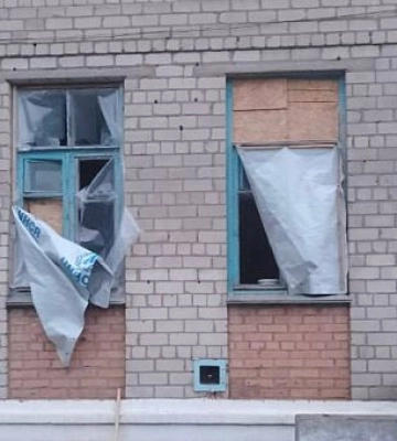 В результате атаки на Никополь повреждена местная гимназия