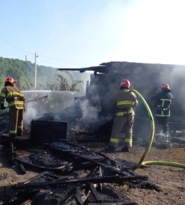 У Галицькій громаді горів металевий вагончик