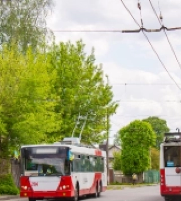 У Луцьку на Провідну неділю пустять додатковий транспорт