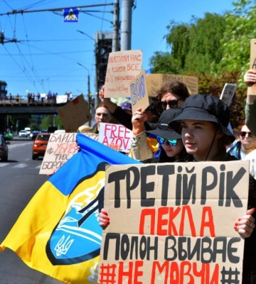У Дніпрі провели масову акцію на підтримку військовополонених