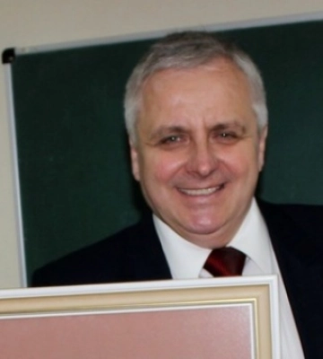 Помер колишній ректор Закарпатської академії мистецтв