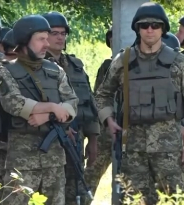 Киев аж трясет: все военные подняты по тревоге, задействована тяжелая техника