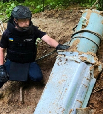 В Киеве саперы обезвредили боевую часть ракеты