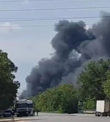 Під Кропивницьким масштабна пожежа, горить підприємство &quot;Хімрезерв&quot;, є загиблий