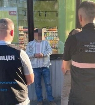 &quot;Білий квиток&quot; для військовозобов&#039;язаного за 500 доларів: у Житомирі поліція викрила лікаря ВЛК