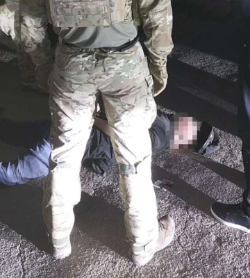 «Вибивав» гроші у працівника комунального підприємства: на Дніпропетровщині затримано представника криміналітету