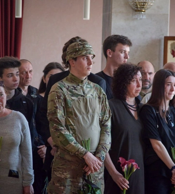 Наповнював усе козацьким духом: у Черкасах віддали останню шану народному художнику України Миколі Теліженку