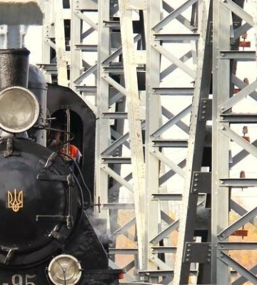 Укрзалізниця запрошує на ретротур зі Львова до Гайворонської вузькоколійки