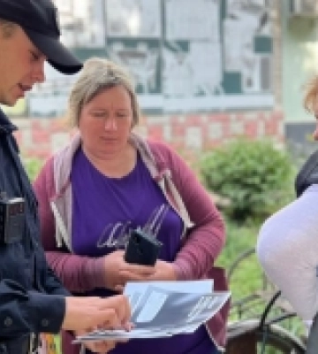 У Врадіївській громаді поліцейські розповіли місцевим мешканцям як уникати домашнього насильства