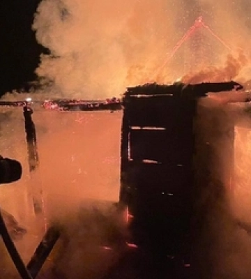 У Луцькому районі вночі в палаючій будівлі знайшли труп