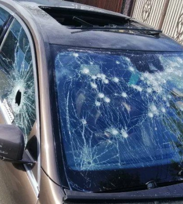 На Львівщині чоловік кинув гранату у Мercedes