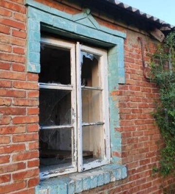 На Нікополі внаслідок обстрілів постраждала жінка