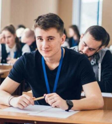 Як студенти-чоловіки можуть виїхати за кордон: пояснення уряду