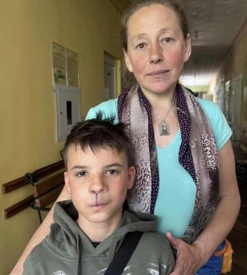 «Його називали кривоносий»: у Львові сироті з Волині зробили операцію, яку він чекав 13 років
