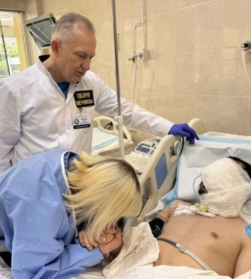 У лікарні Дніпра врятували військового, в якого майже не лишилося обличчя