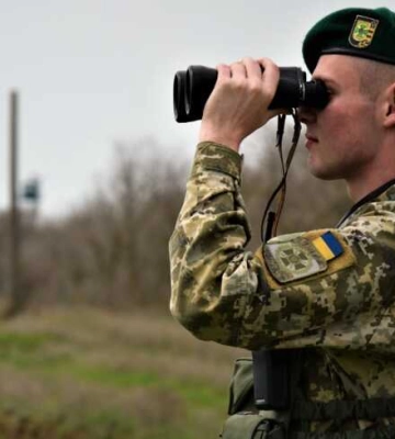 Військовий капелан за  20 тис. євро організовував незаконне переправлення за кордон