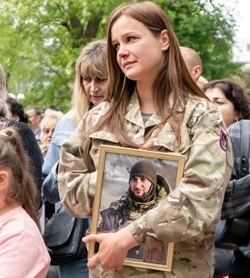 7 травня звання “Почесного Громадянина Івано-Франківська” присвоїли 357 воїнам. Посмертно