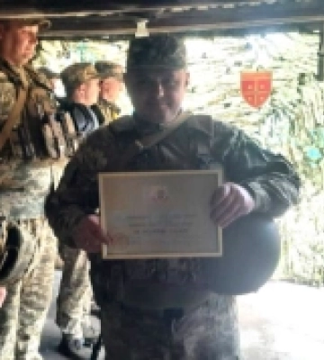 Захисника з Рожища нагородили нагрудним знаком Міністерства оборони