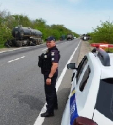 У Білгород-Дністровському районі сталася ДТП за участю двох вантажівок: є загиблий