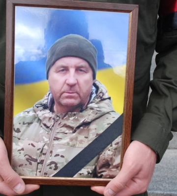 Шосткинщина прощалася із захисником України Євгенієм Архіповим
